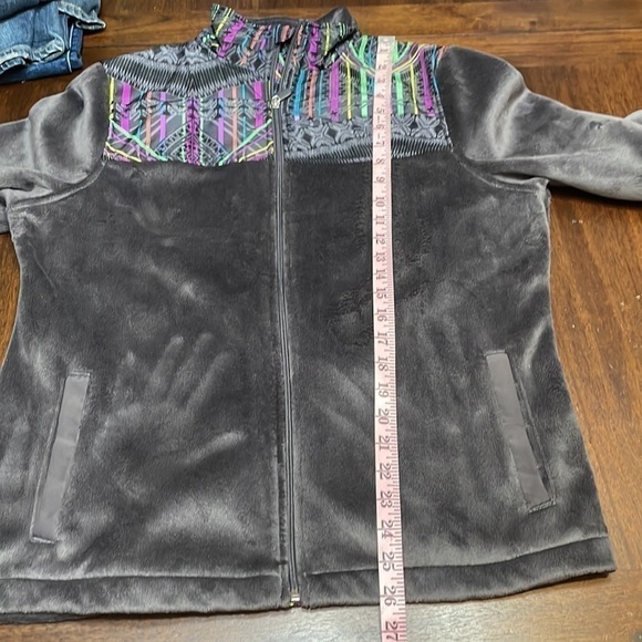 Fila soft fleece retro print jacket - Picture 14 of 15